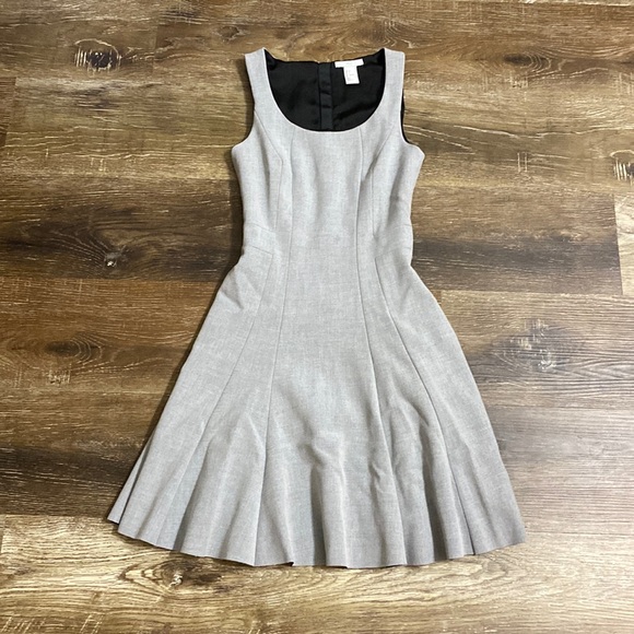 H&M dress - Picture 2 of 9